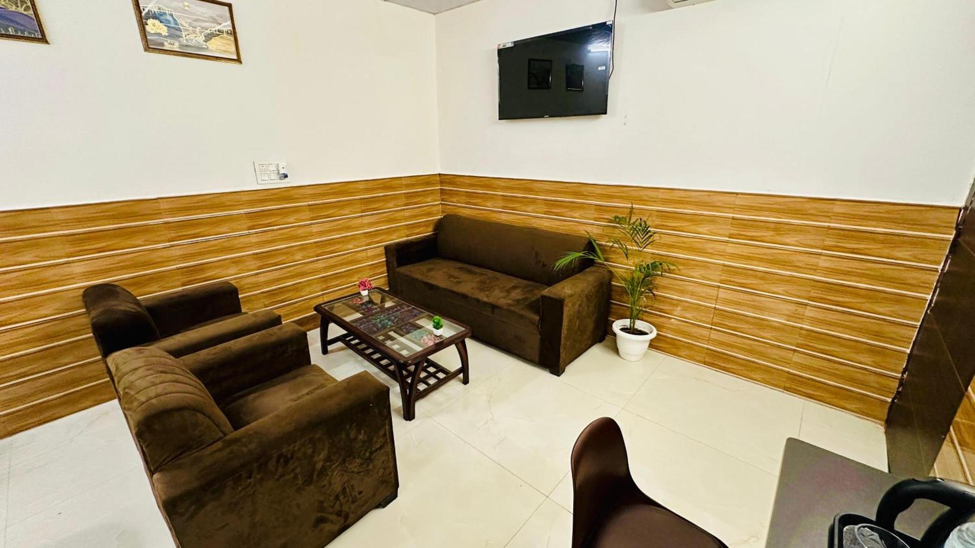 Dr White House - Noida Sector 18酒店 外观 照片
